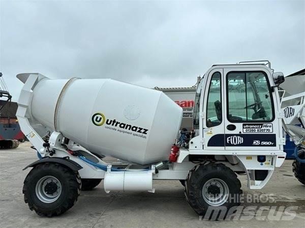 Fiori DB560T Betongbiler