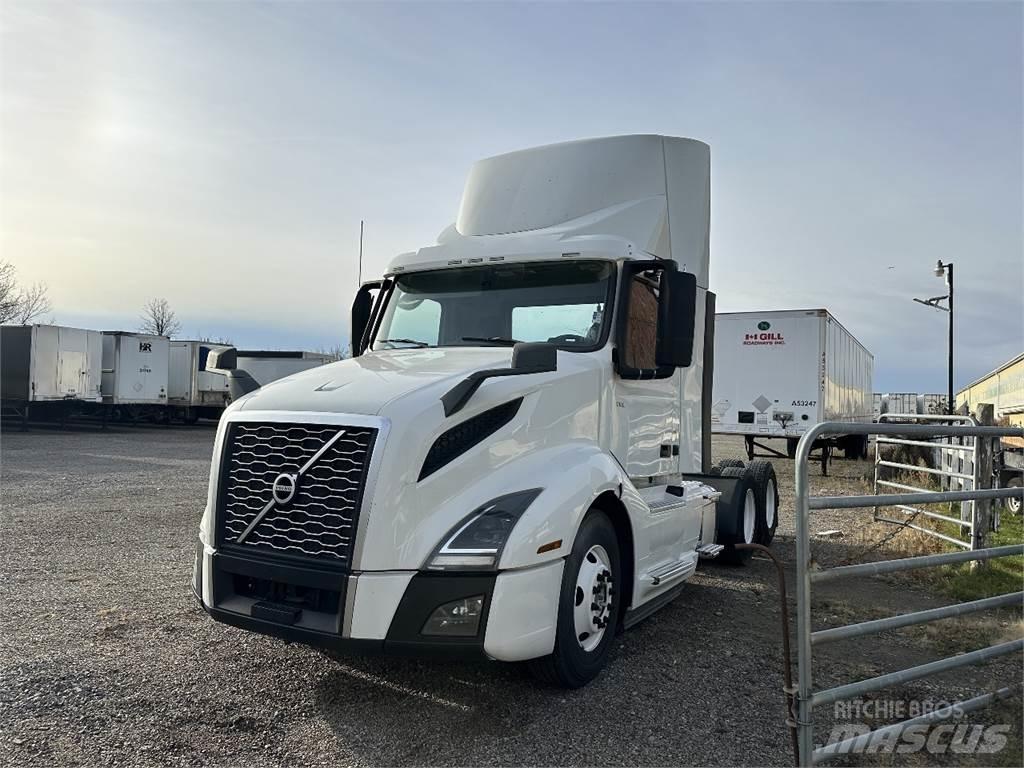 Volvo VNL300 Trekkvogner