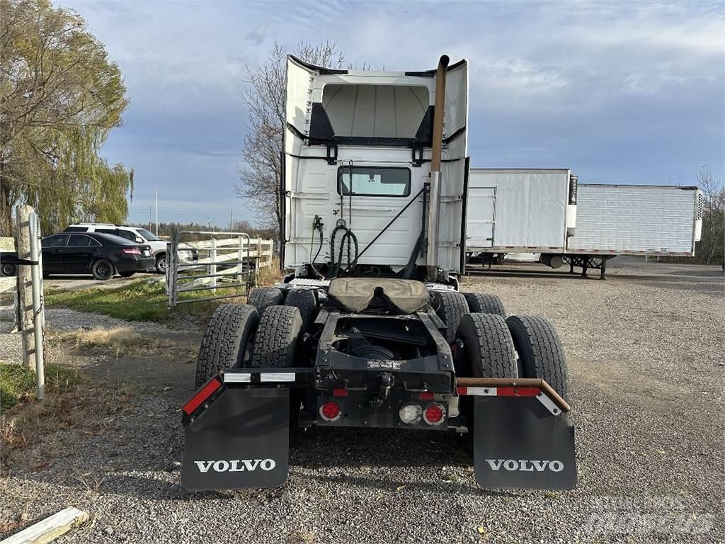 Volvo VNL300 Trekkvogner