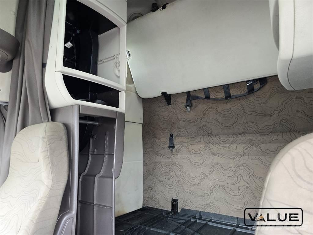 Volvo VNL670 Trekkvogner