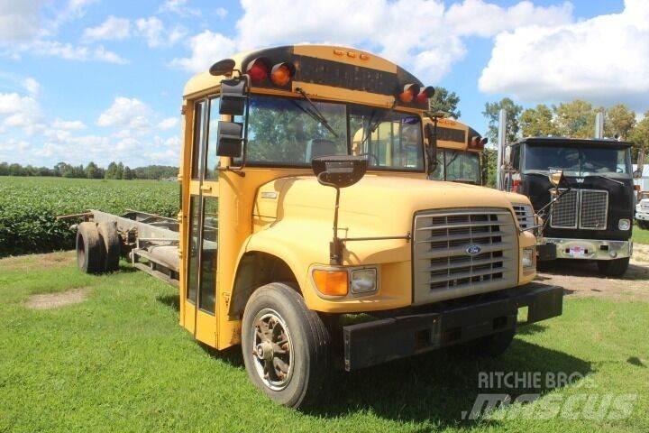 Ford B-800 Anlegg - Annet