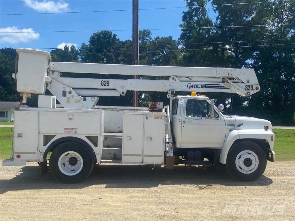 Ford F-800 Anlegg - Annet