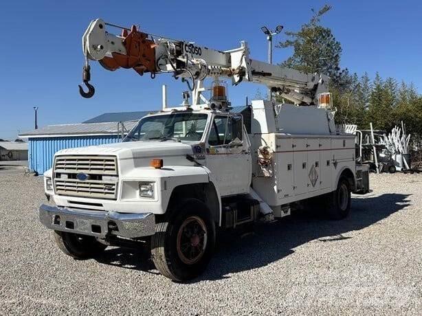 Ford F-800 Anlegg - Annet
