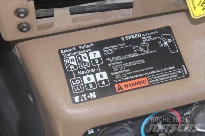 Mack CV513 Anlegg - Annet
