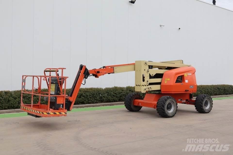 JLG 520AJ Leddede bomlifter