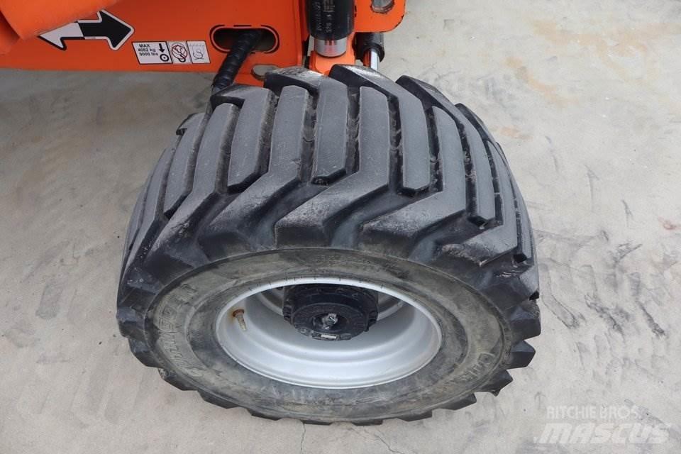 JLG 520AJ Leddede bomlifter