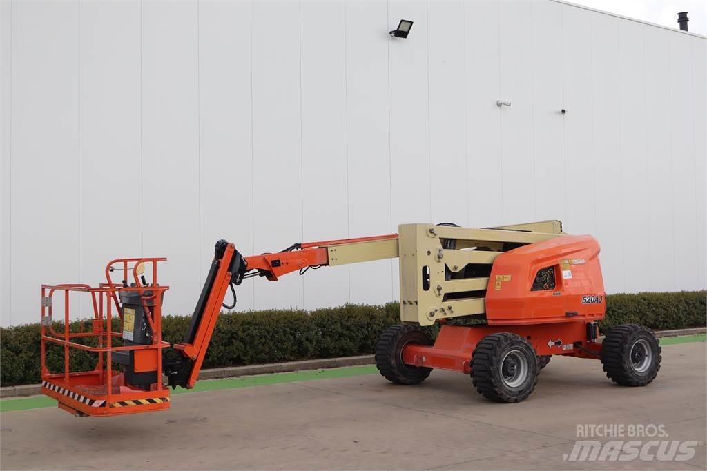 JLG 520AJ Leddede bomlifter
