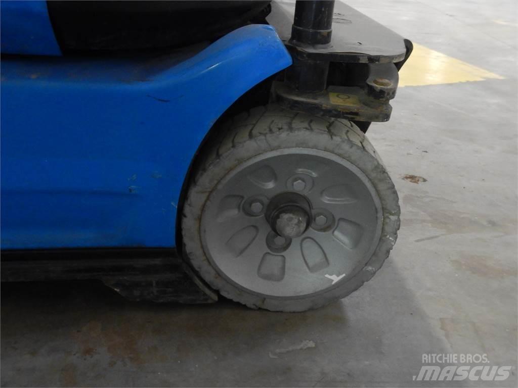 Manitou 100VJR Personløftere