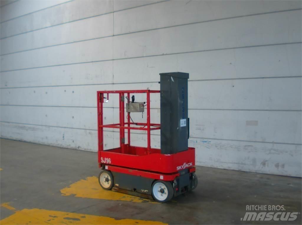 SkyJack SJ16 Personløftere