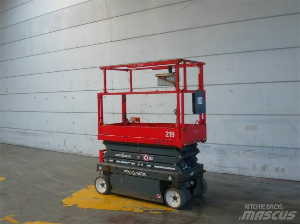 SkyJack SJ3219 Sakselifter