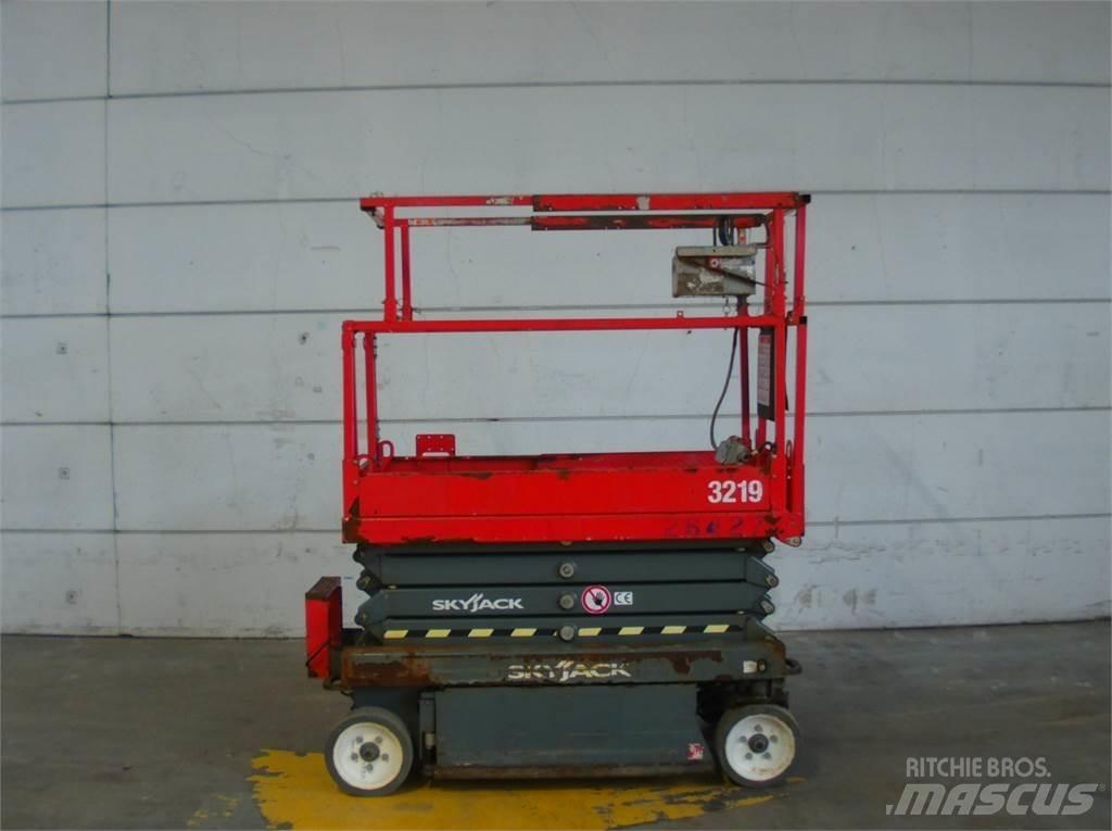 SkyJack SJ3219 Sakselifter