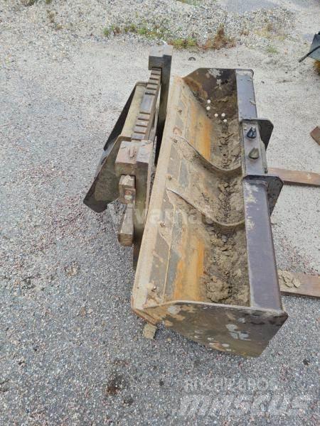 Mecalac 12MTX Skuffer