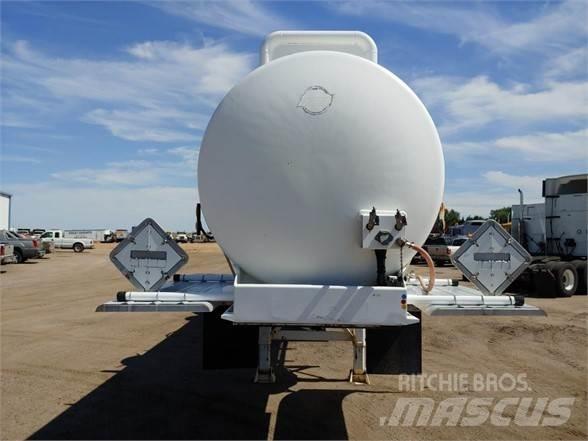  TYTAL TANKER Tanksemi