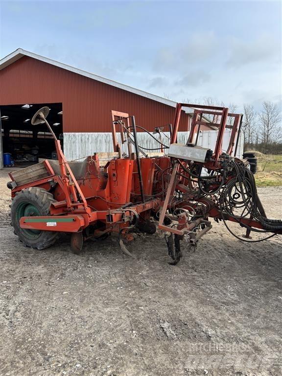  - - - Sette- og Plantemaskiner