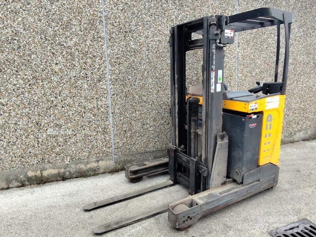 Atlet UMS160 Skyvemasttruck