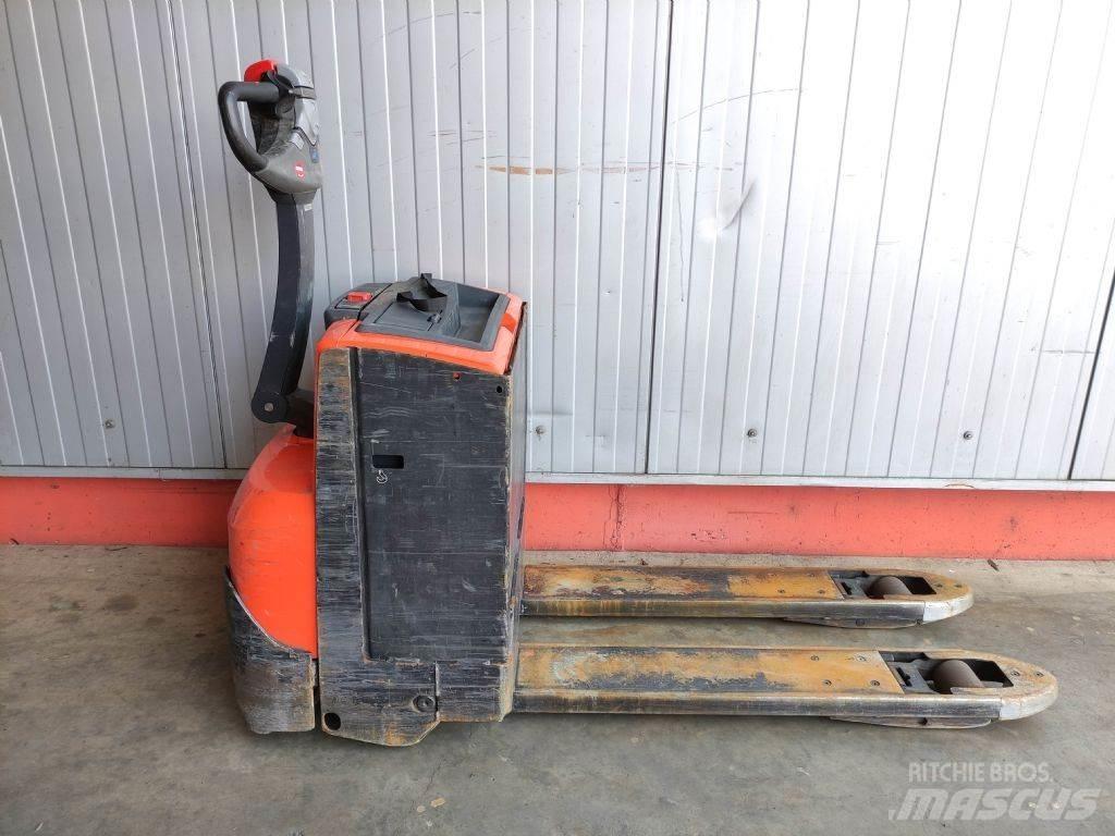 BT LWE200 Lavtløftende truck