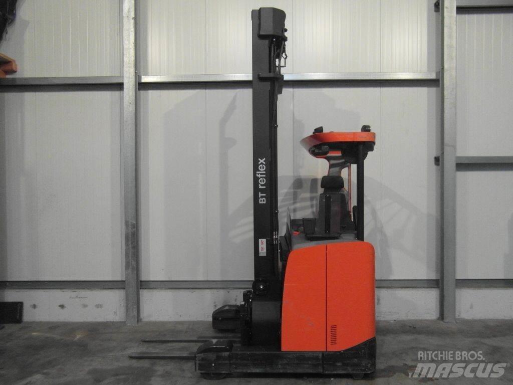 BT RRE140E Skyvemasttruck