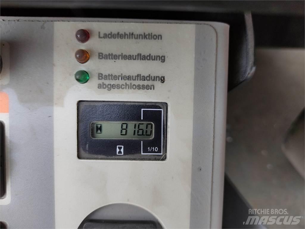 Crown WAV50-118 Høytløftende plukketruck