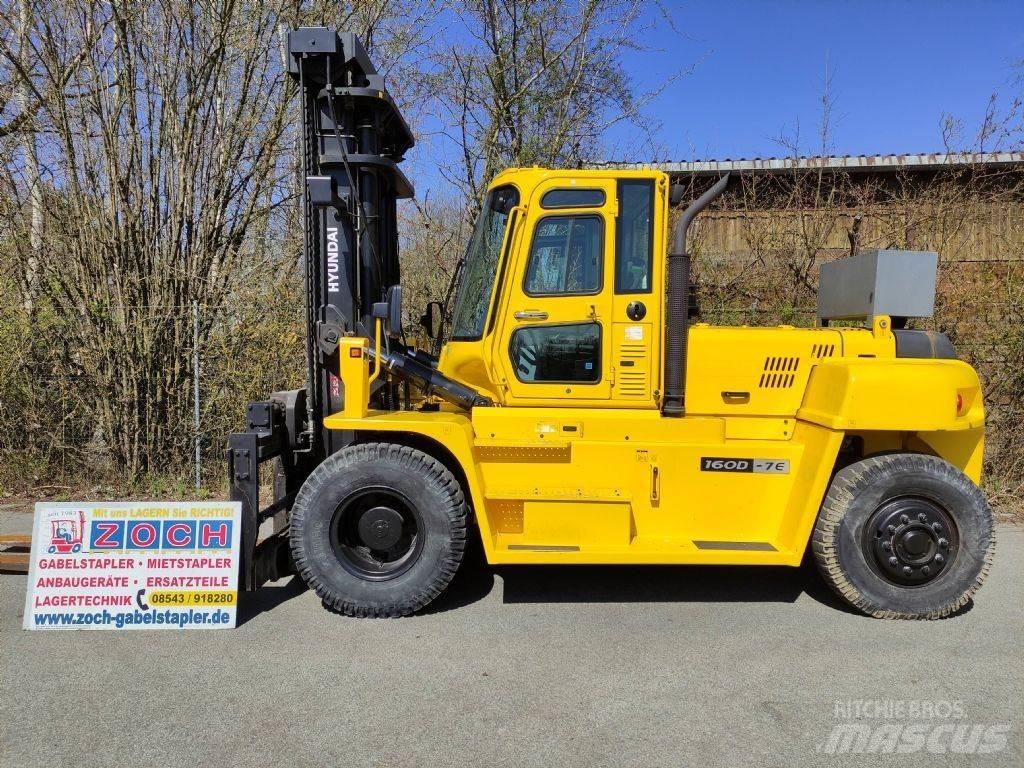 Hyundai 160D-7E Diesel Trucker