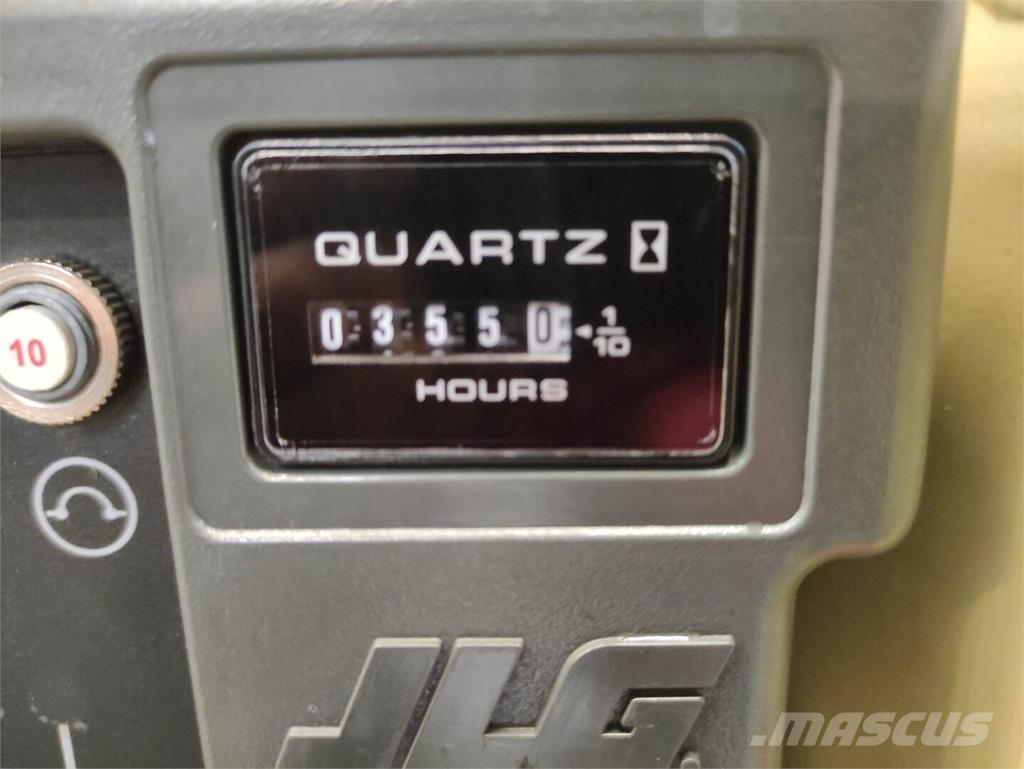 JLG 3246ES Sakselifter