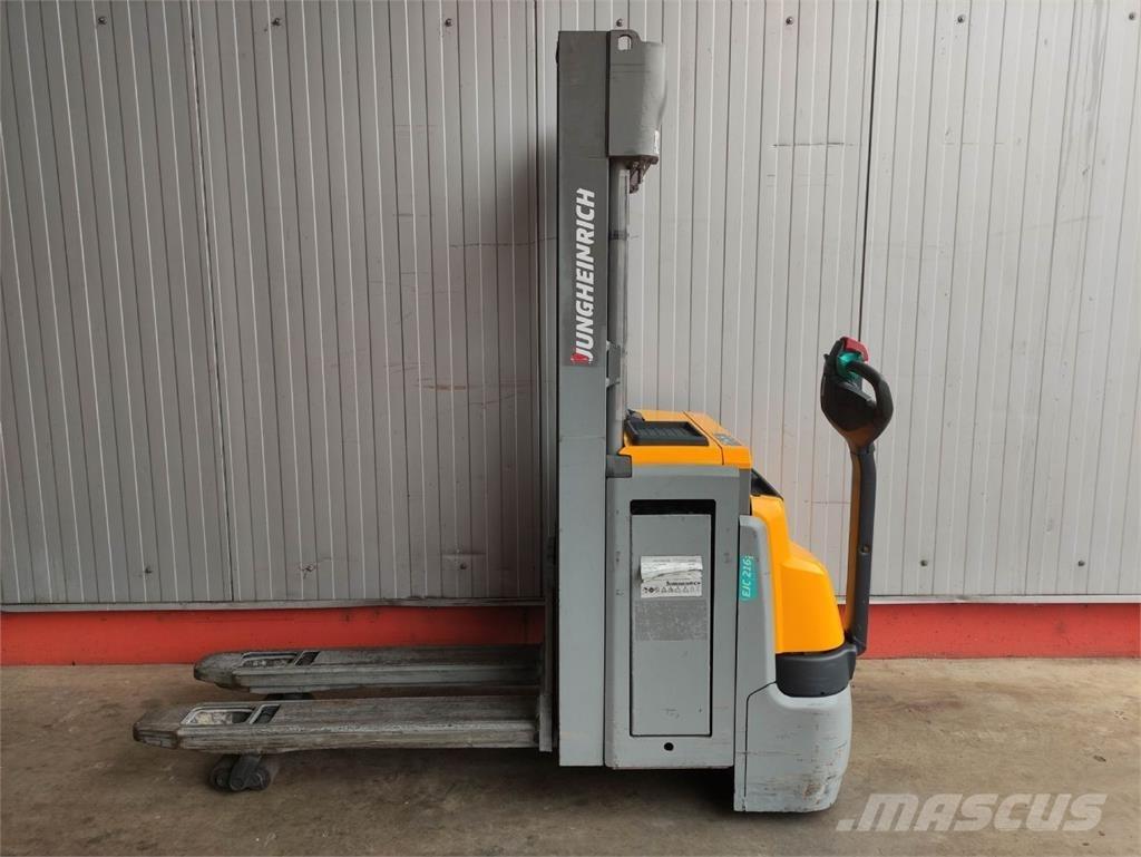 Jungheinrich EJC 216 Z Ledestablere