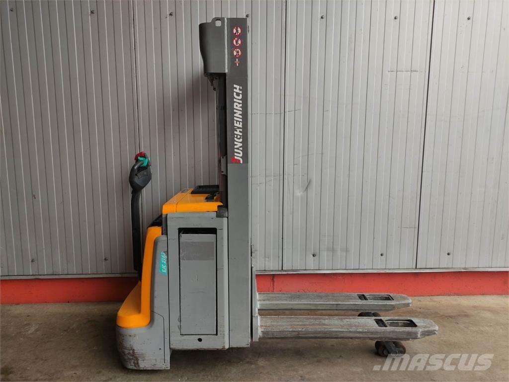 Jungheinrich EJC 216 Z Ledestablere