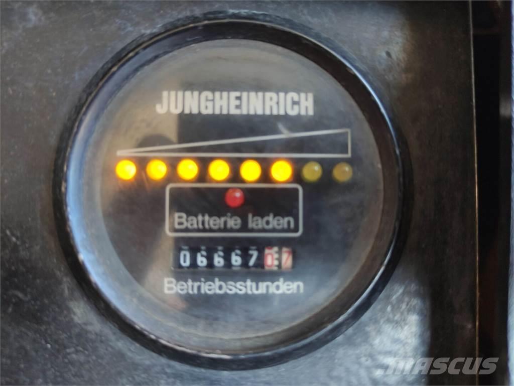 Jungheinrich EJC A 12.5 Ledestablere