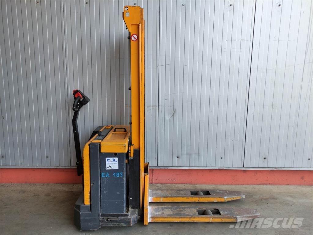 Jungheinrich EJC A12.5 G Ledestablere