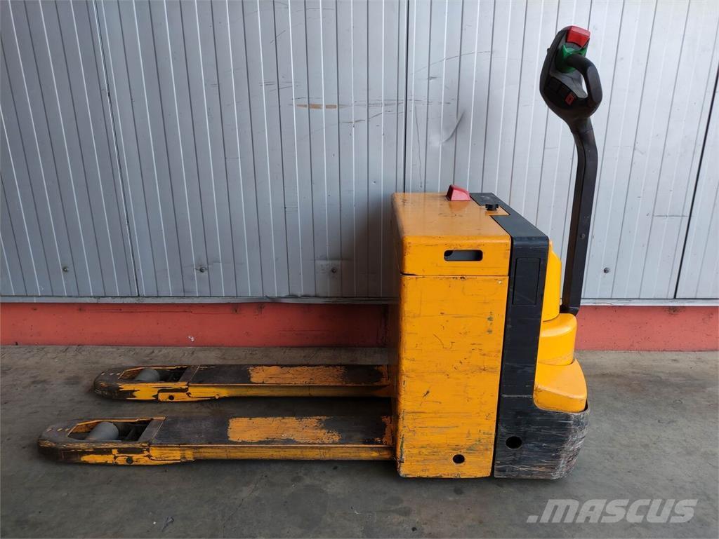 Jungheinrich ELE16G Lavtløftende truck