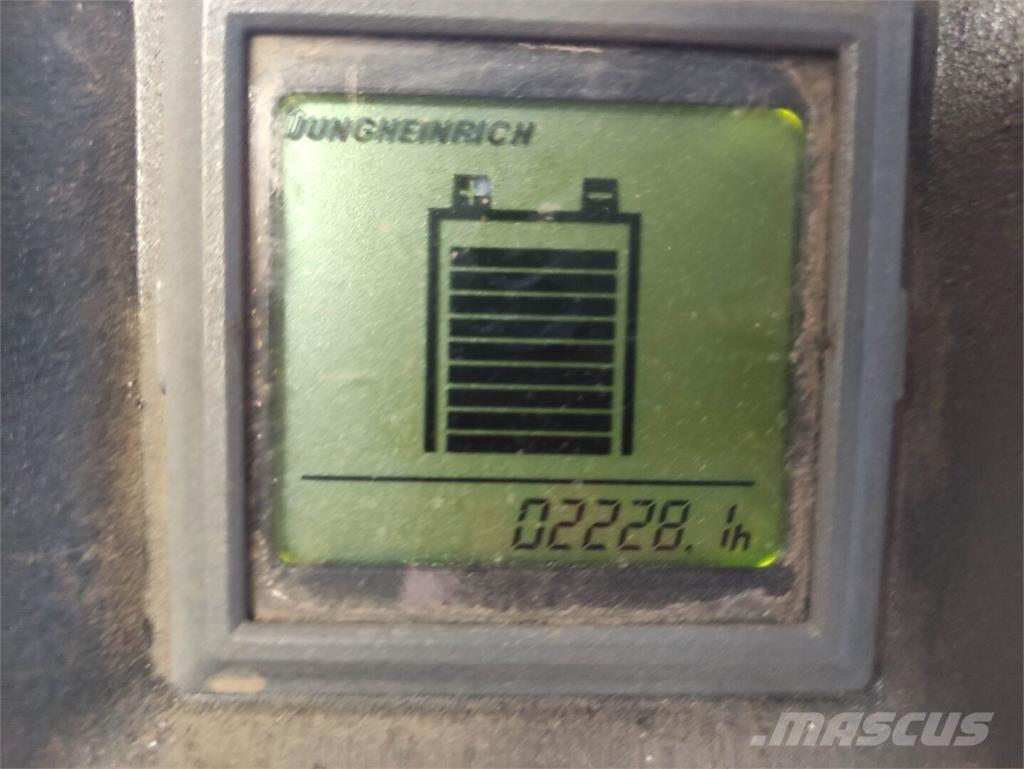 Jungheinrich ELE16G Lavtløftende truck