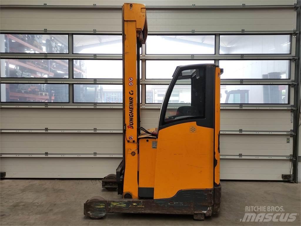 Jungheinrich ETM216 Skyvemasttruck