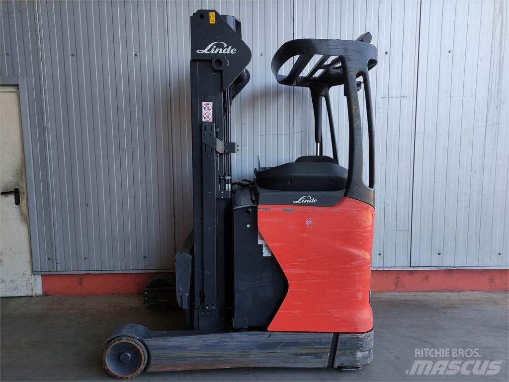 Linde R16N-01-112 Skyvemasttruck