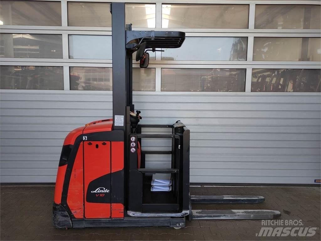 Linde V10-02 Høytløftende plukketruck