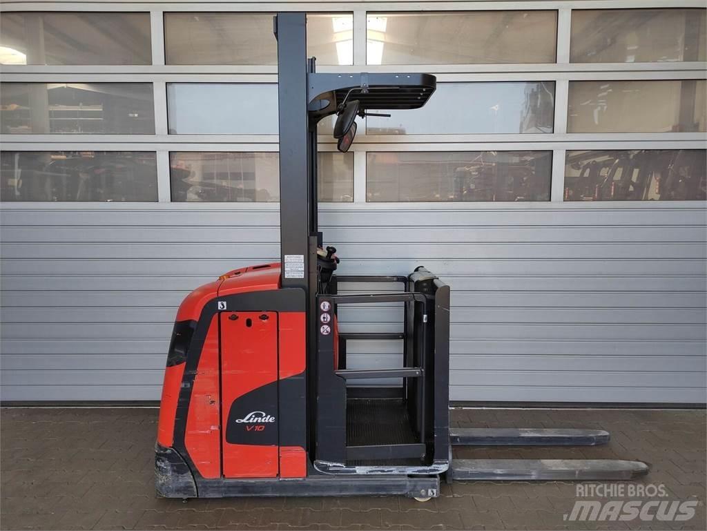 Linde V10-02 Høytløftende plukketruck