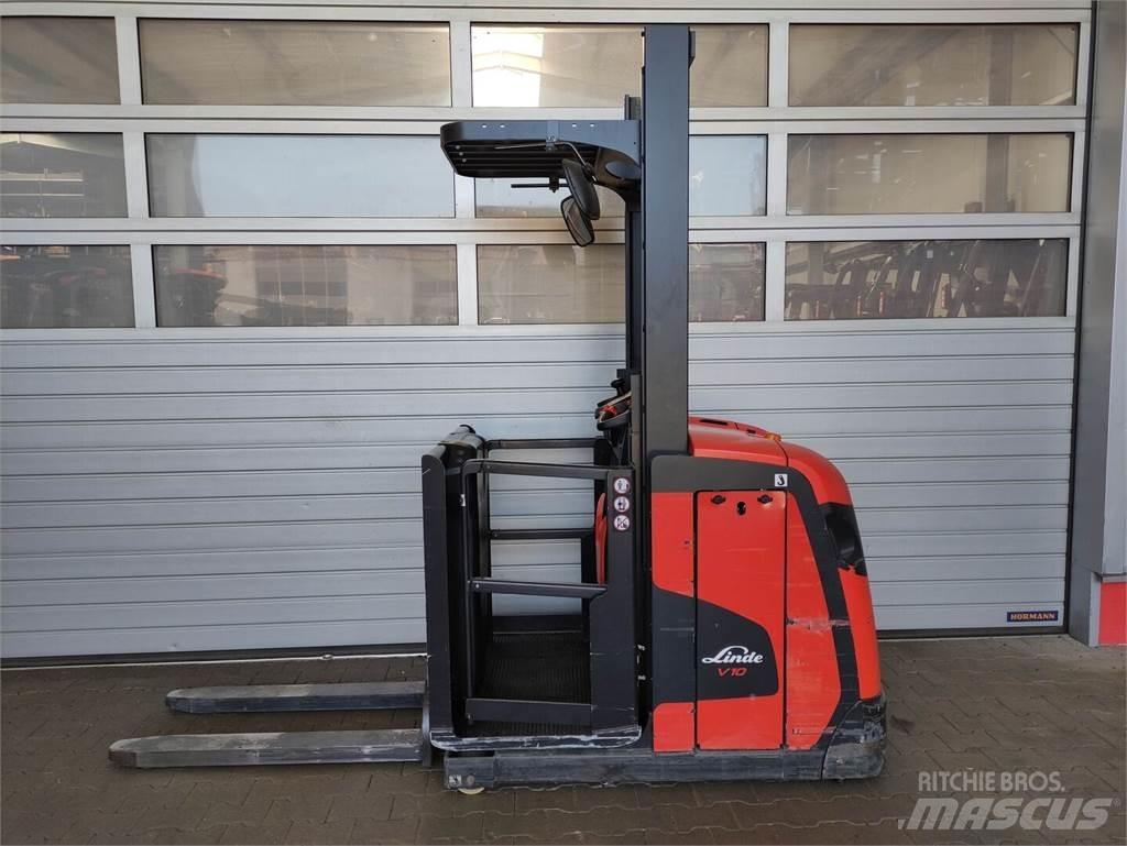 Linde V10-02 Høytløftende plukketruck