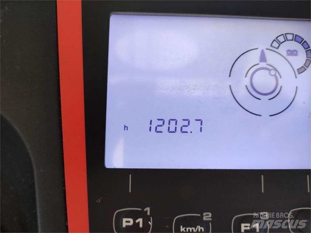 Linde V10-02 Høytløftende plukketruck