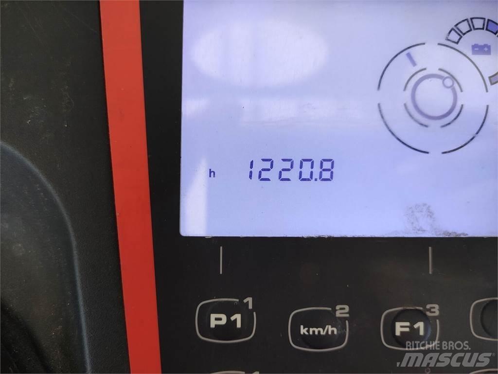 Linde V10-02 Høytløftende plukketruck