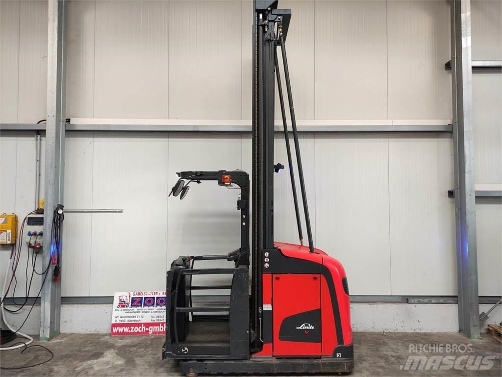 Linde V12 Høytløftende plukketruck