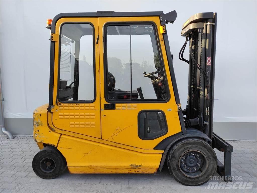 Om-Pimespo XE40 Elektriske trucker
