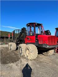 Komatsu 895