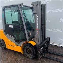 Jungheinrich DFG 425 S