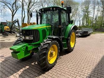 John Deere 6320
