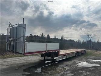 Fliegl Jumbosemi w/ pull-out.