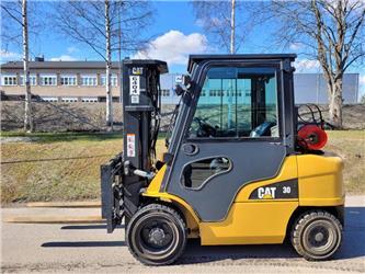Caterpillar GP 30 N