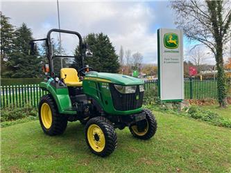 John Deere 2032R