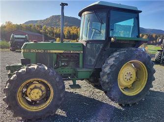 John Deere 2040
