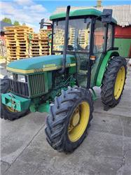 John Deere 5500