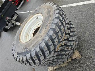 Nokian TRI 2 440/80R24