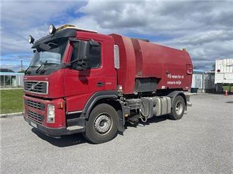 Volvo 300