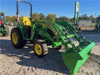 John Deere 3033R